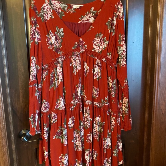 {Gilli} red floral tier boho mini dress - Picture 9 of 13